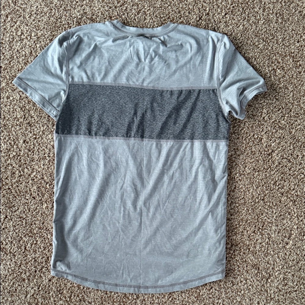 Set of 4 American Eagle Outfitters Active Flex Short Sleeve Tees - men’s small - Picture 16 of 16